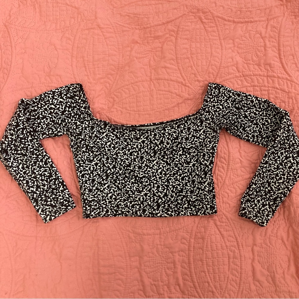 Off the Shoulder Crop Top